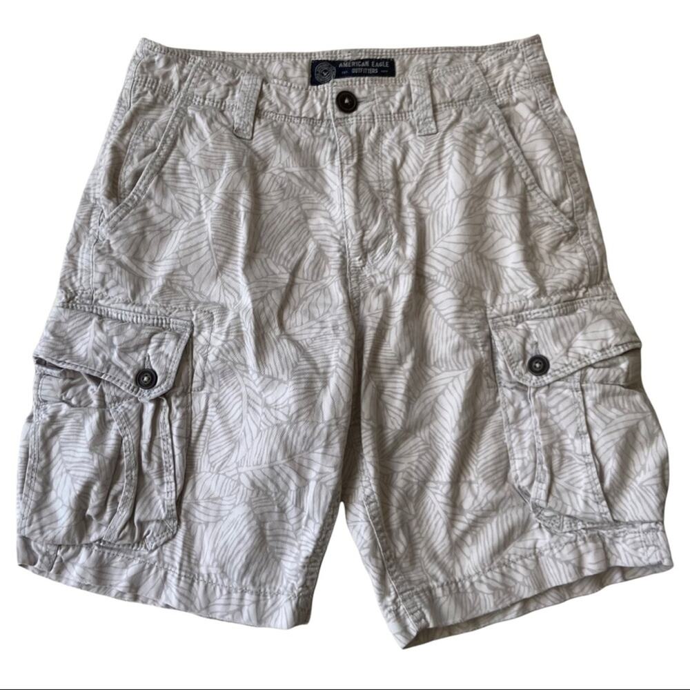 American Eagle Classic Beige Palm Cargo Shorts Y2K